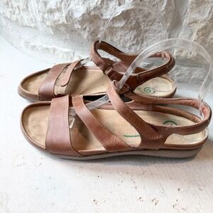 Naot Etera Leather Strappy Sandals Brown Tan Hook Loop Comfort Womens 39